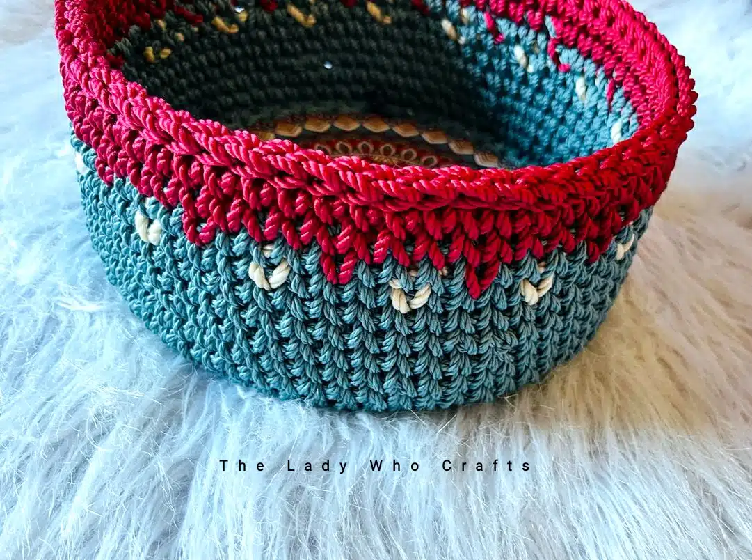 Crochet basket with wooden base ❤️🤍 3 IMG 20250419 013608