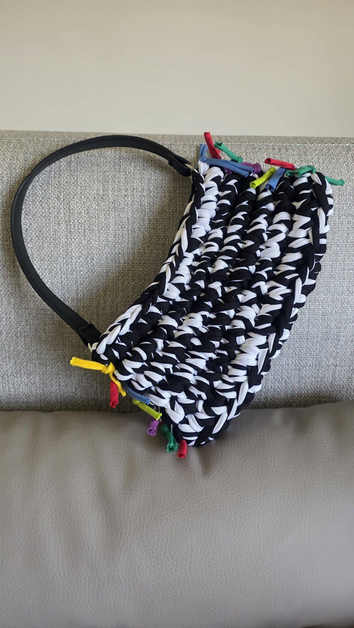 Paint splash shoulder bag 7 20250530 121441 scaled