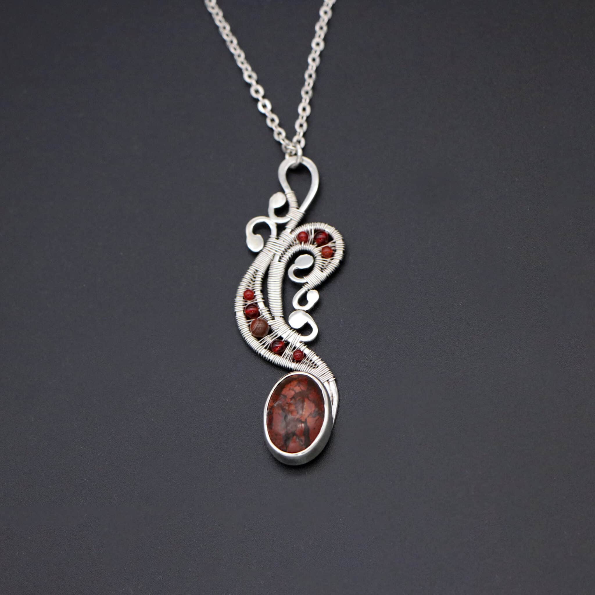 Necklace with Agate stones and Red jasper. 1 Necklace with Agate stones and Red jasper.