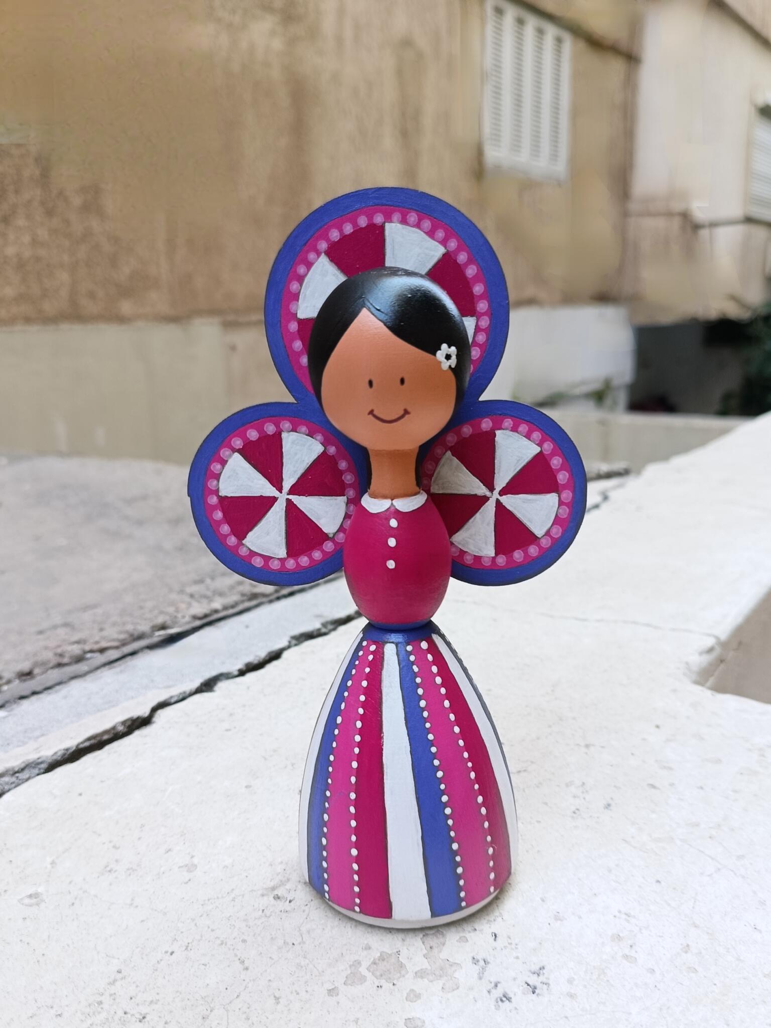 عروسة مولد خشب رسم يدوي 2 1000211946 scaled