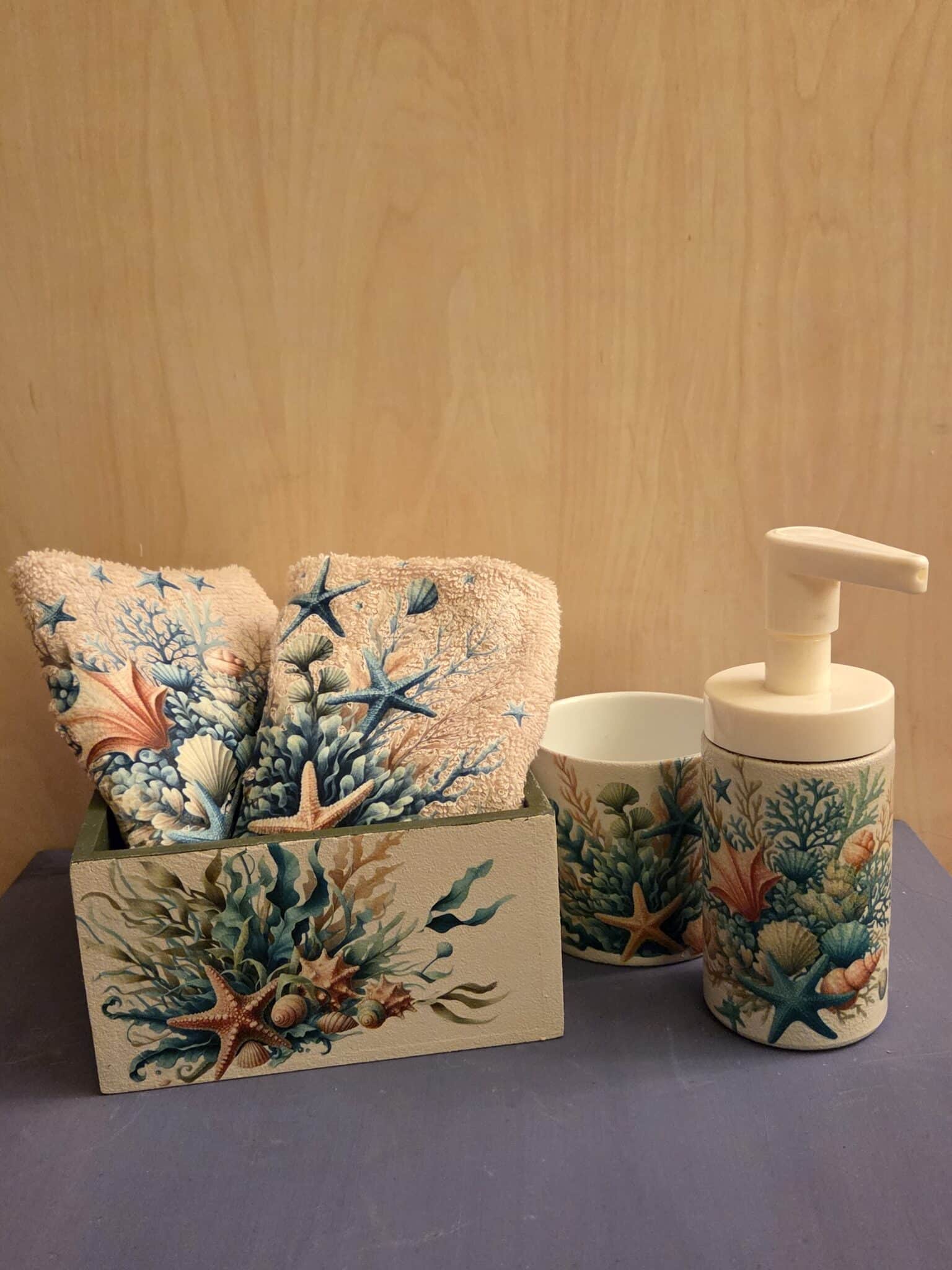 Green corals bathroom set 1 Green corals bathroom set