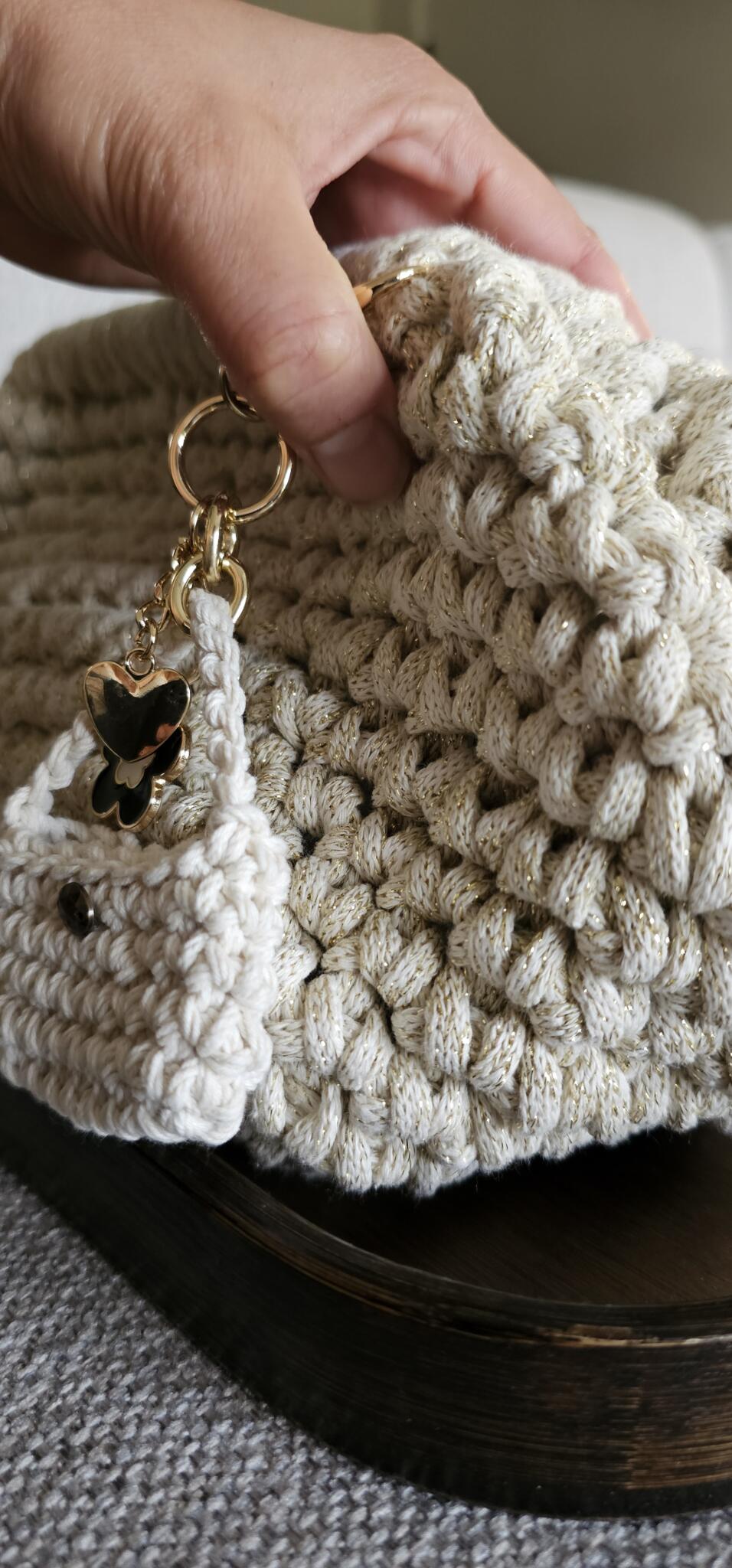 Therma glittery clutch 5 20250802 173216 scaled