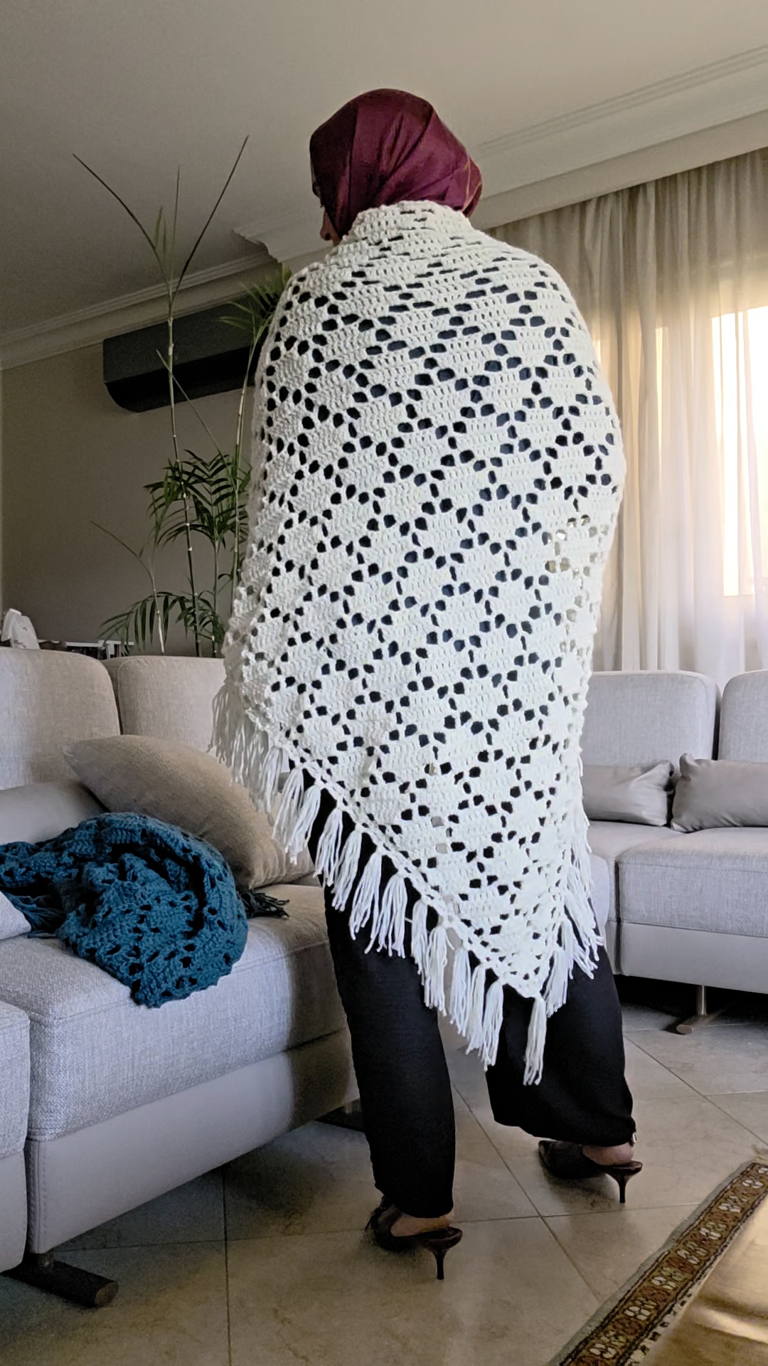 Vintage offwhite shawl 6 20251121 1517494
