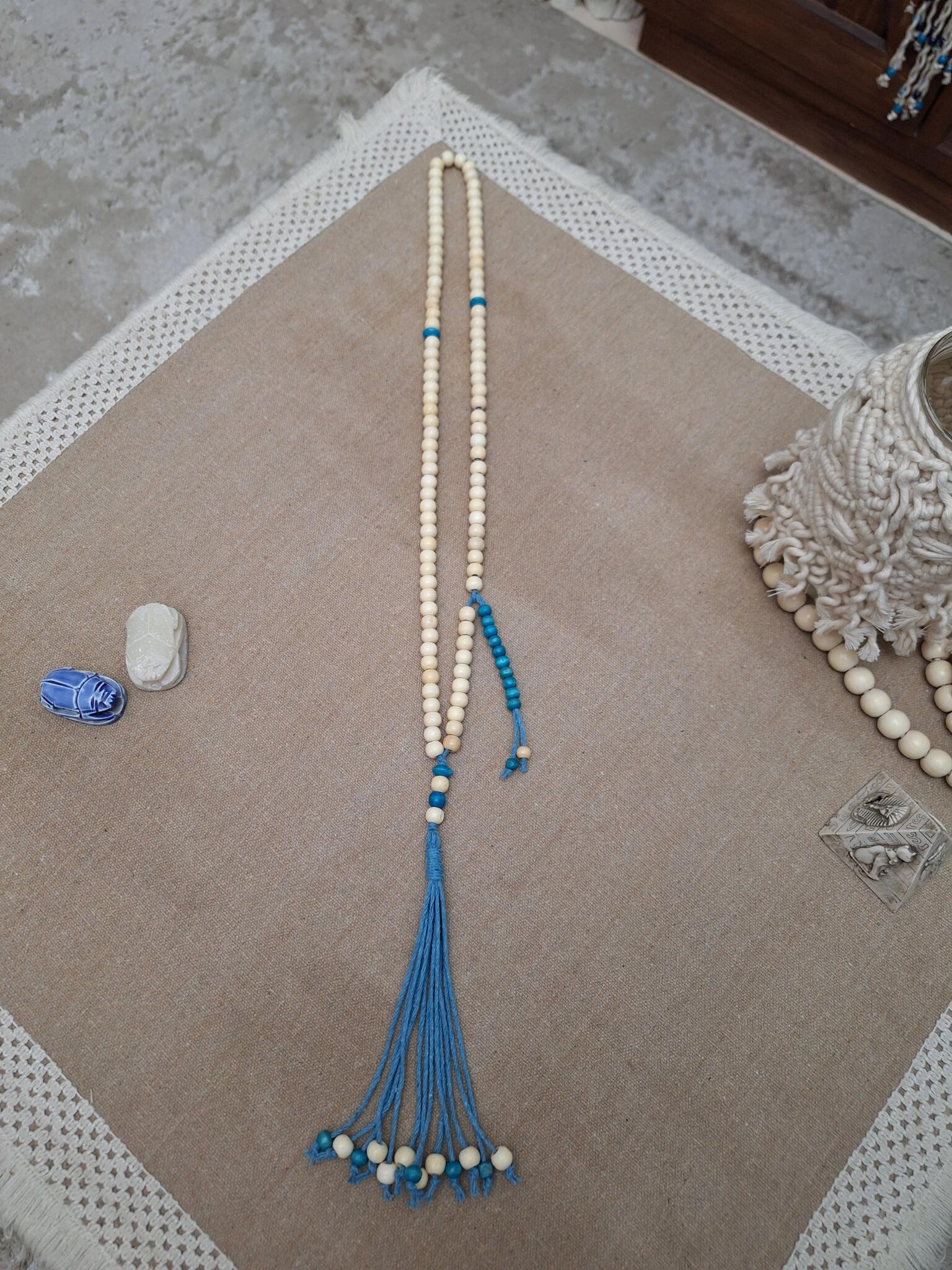 سبحه خشب ٩٩ بيج في ازرق 5 20251122 220810 scaled