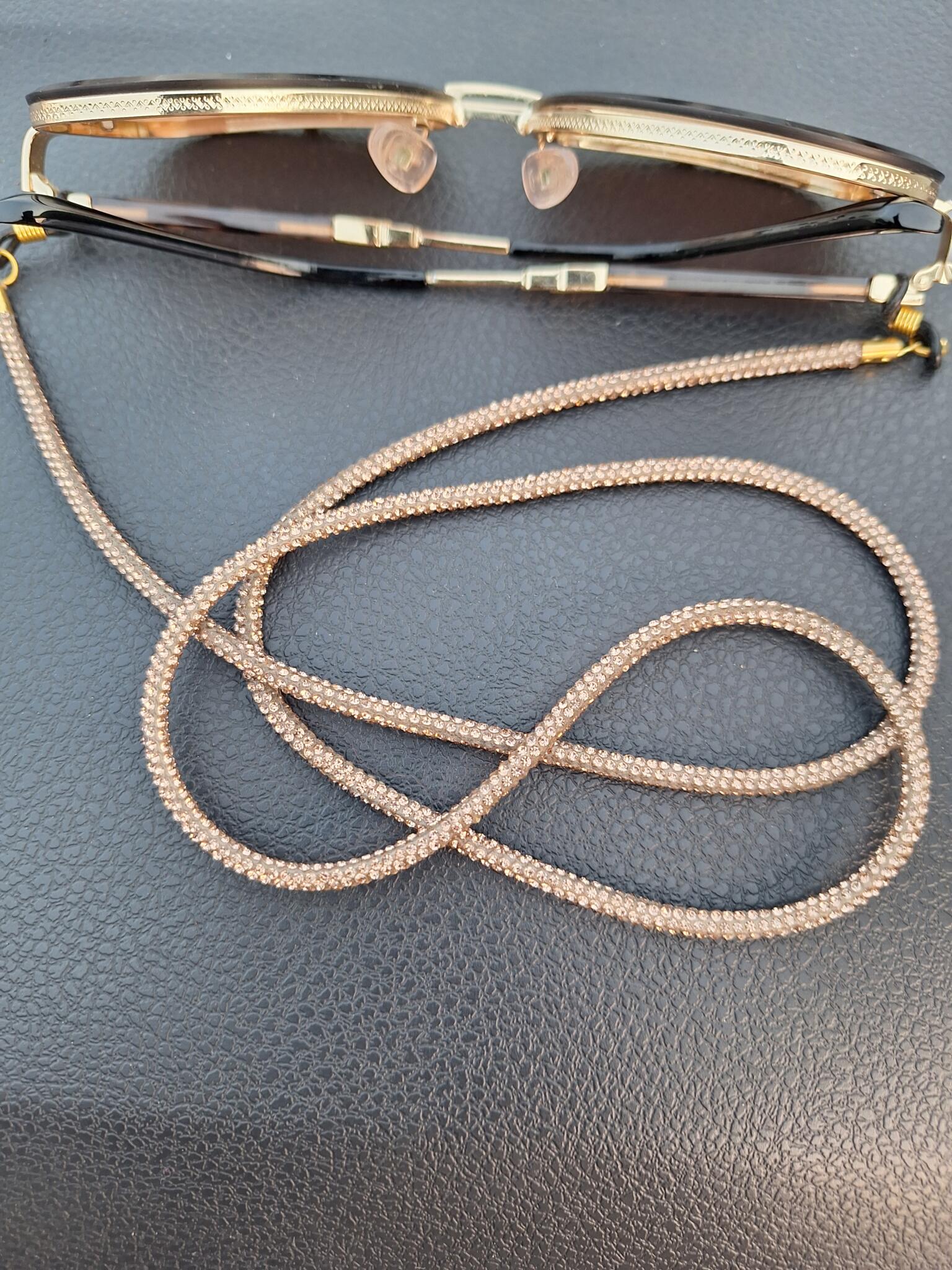 "Glam Glasses Chain 2 20251128 163016 scaled