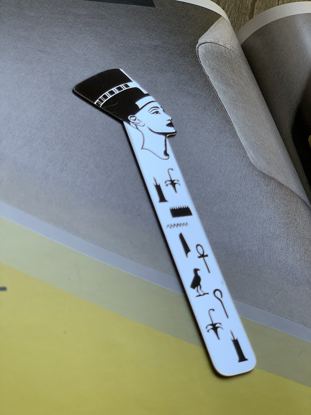 نفرتيتي 8 344