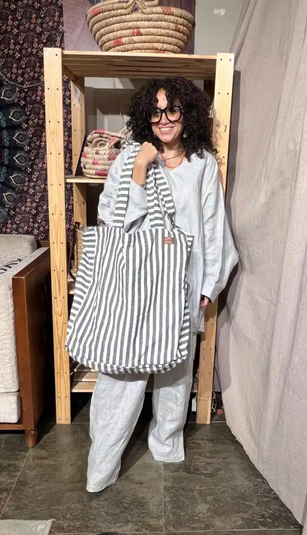 ark shape extra large bag شنطة رضا