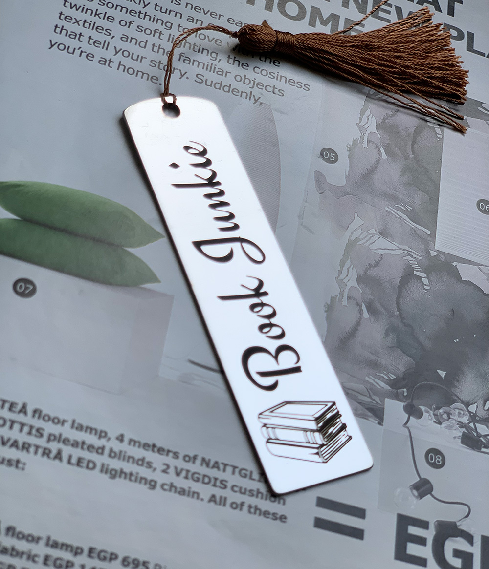 Book junkie 1 Book junkie