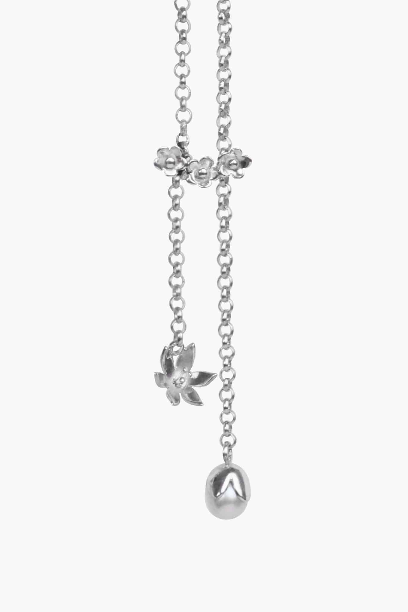 Lily's Chain Necklace 1 Lily's Chain Necklace
