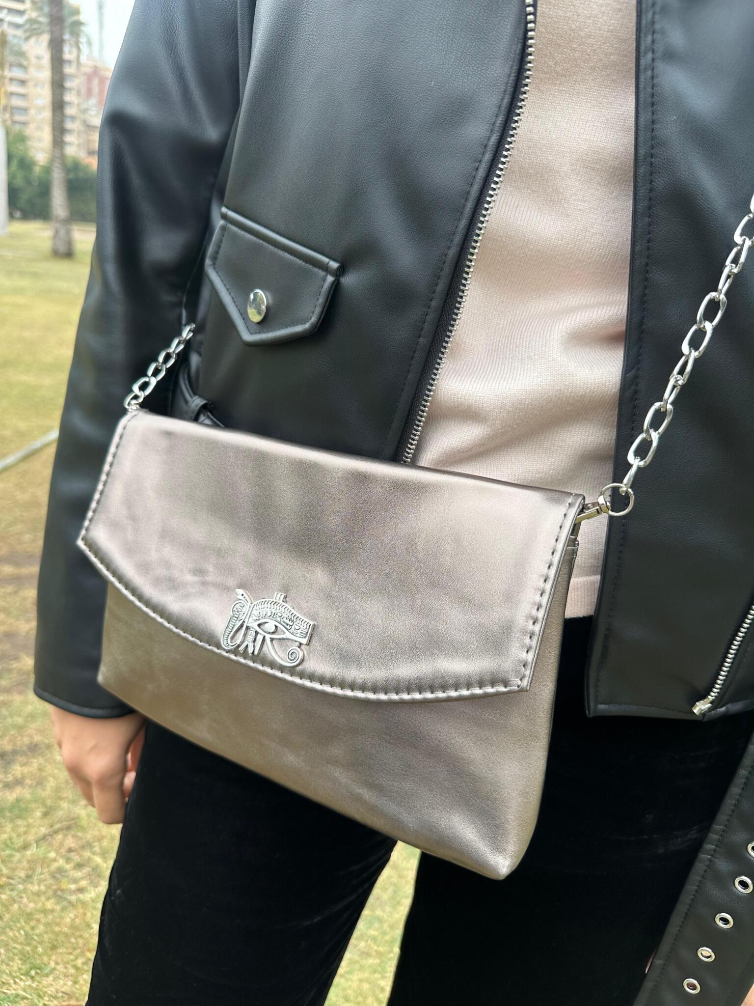 Best seller Crossbag metallic grey 6 IMG 20260206 WA0136 scaled
