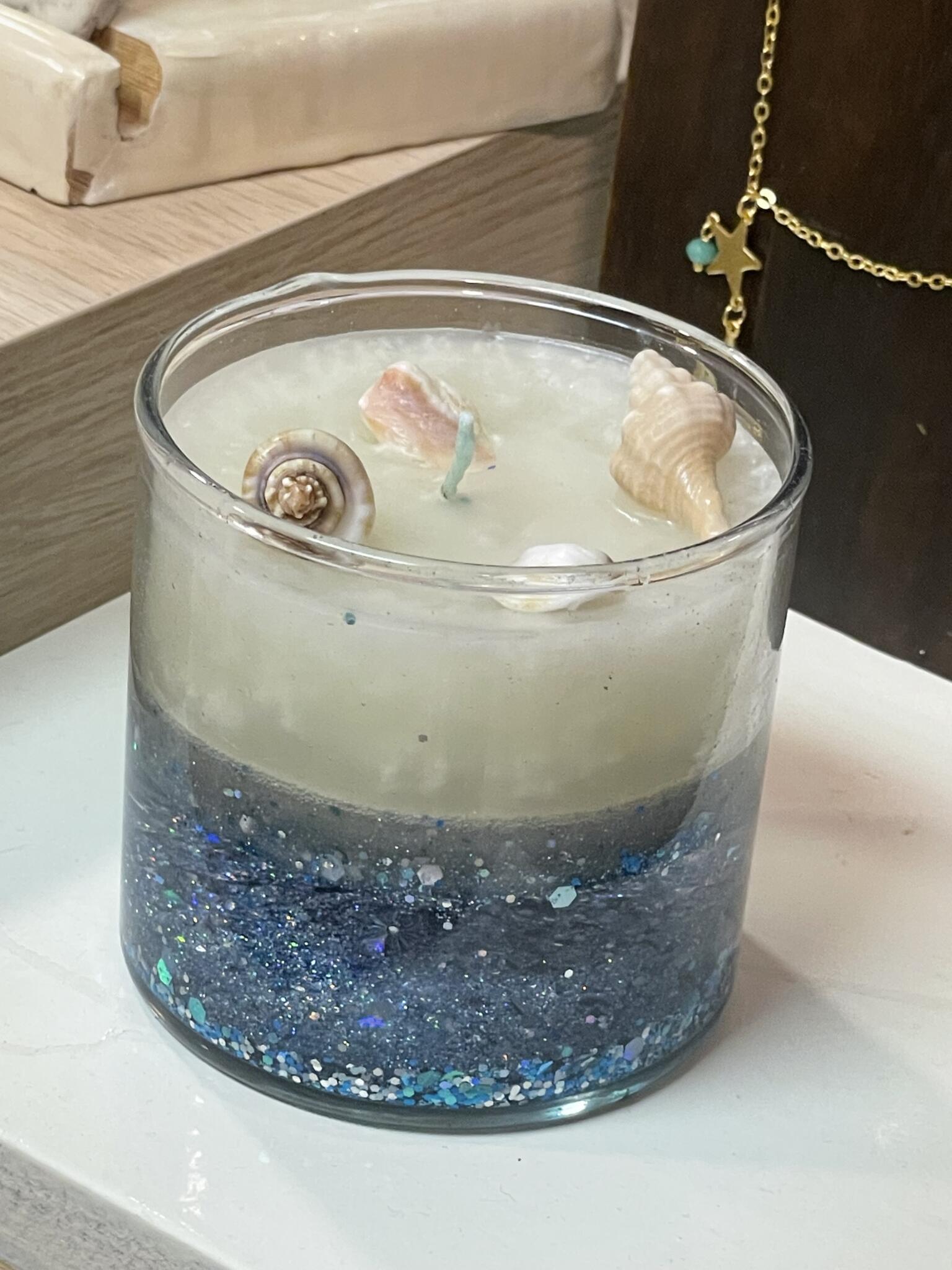 A glittery scented candle 4 IMG 0015 1 scaled