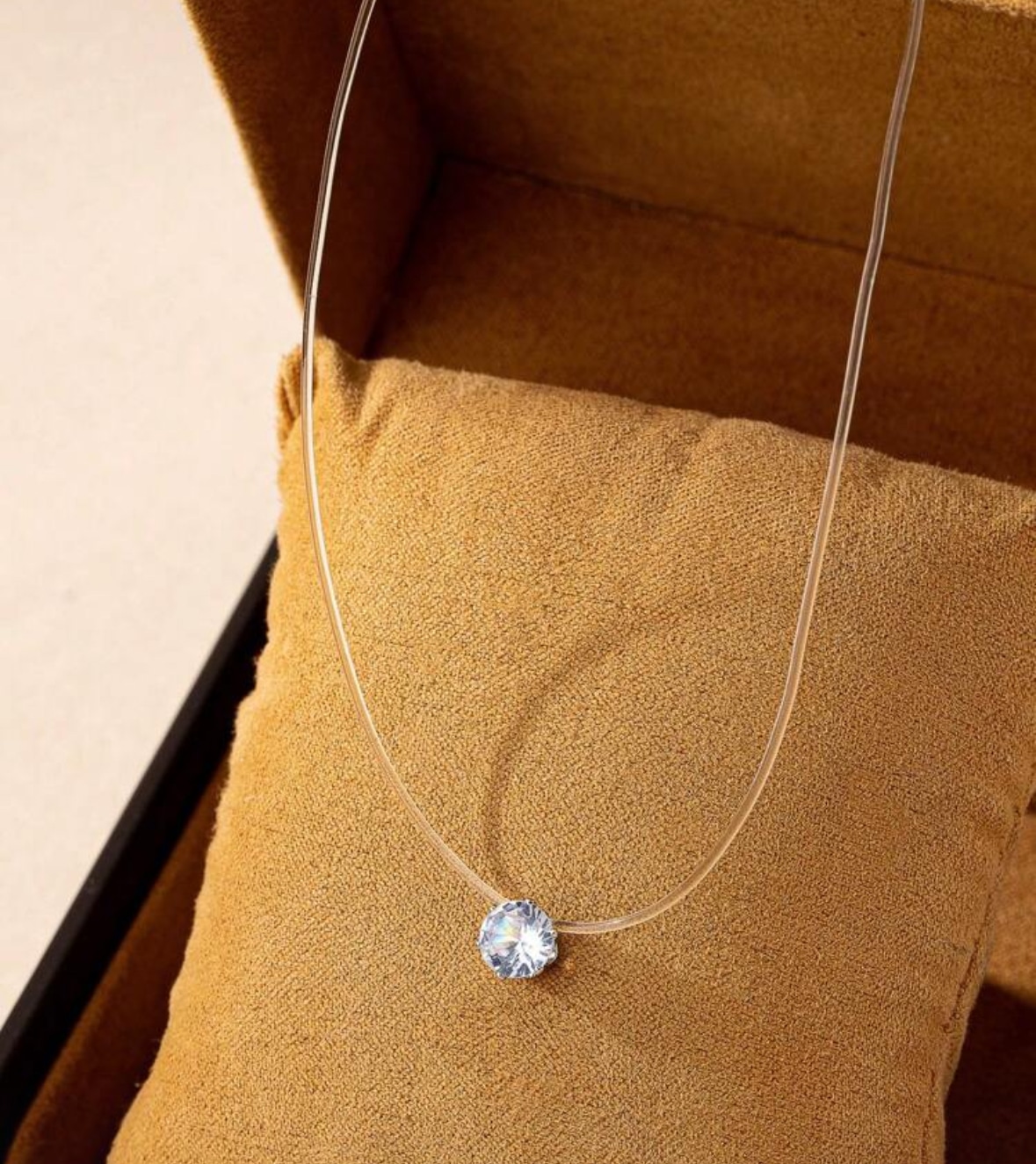 Round Cubic Zirconia Pendant 2 IMG 0300