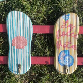 Summer Flip Flop Hanger (2026)