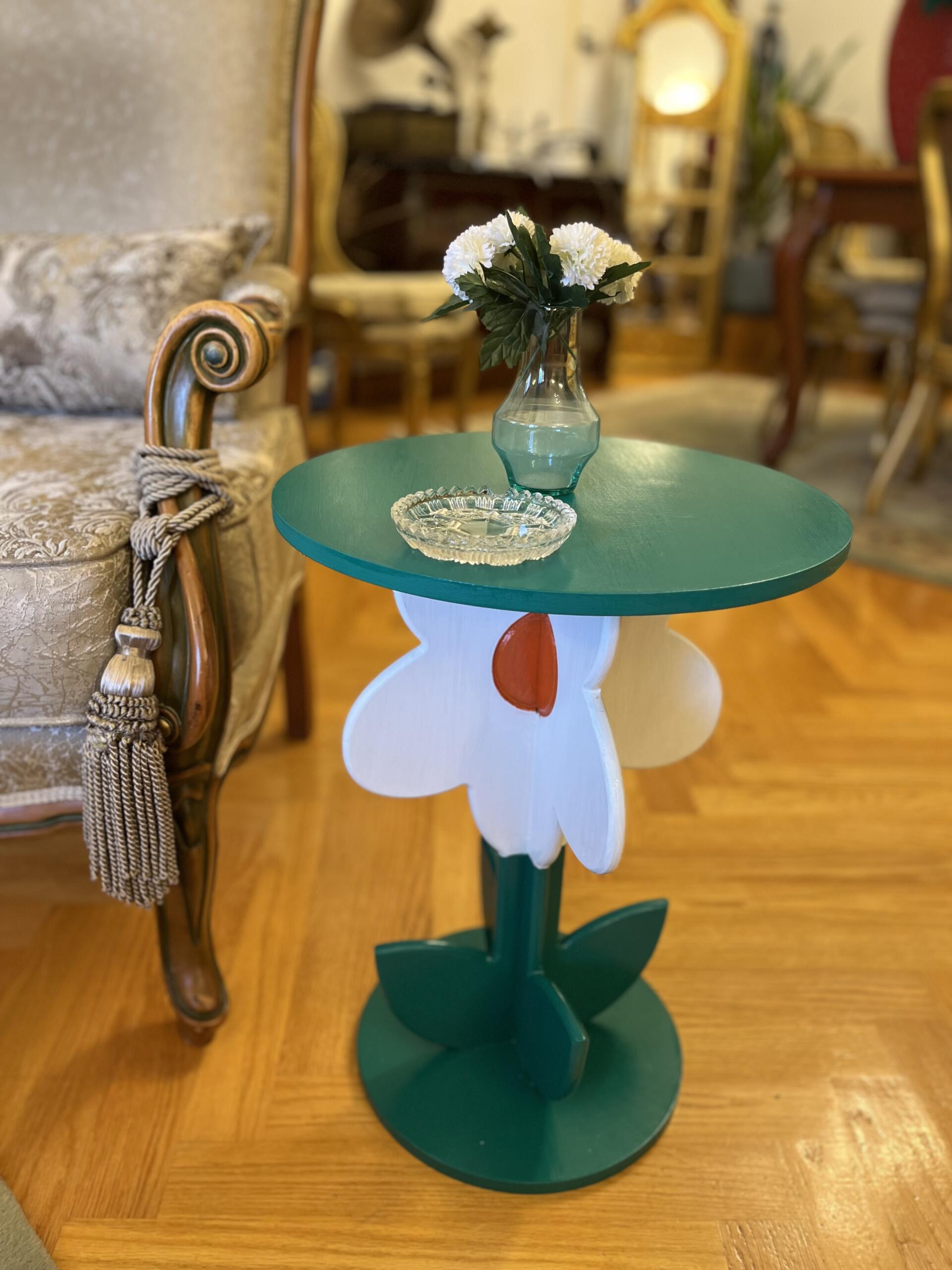 ترابيزه علي شكل ورده من الخشب 2 IMG 1603 scaled