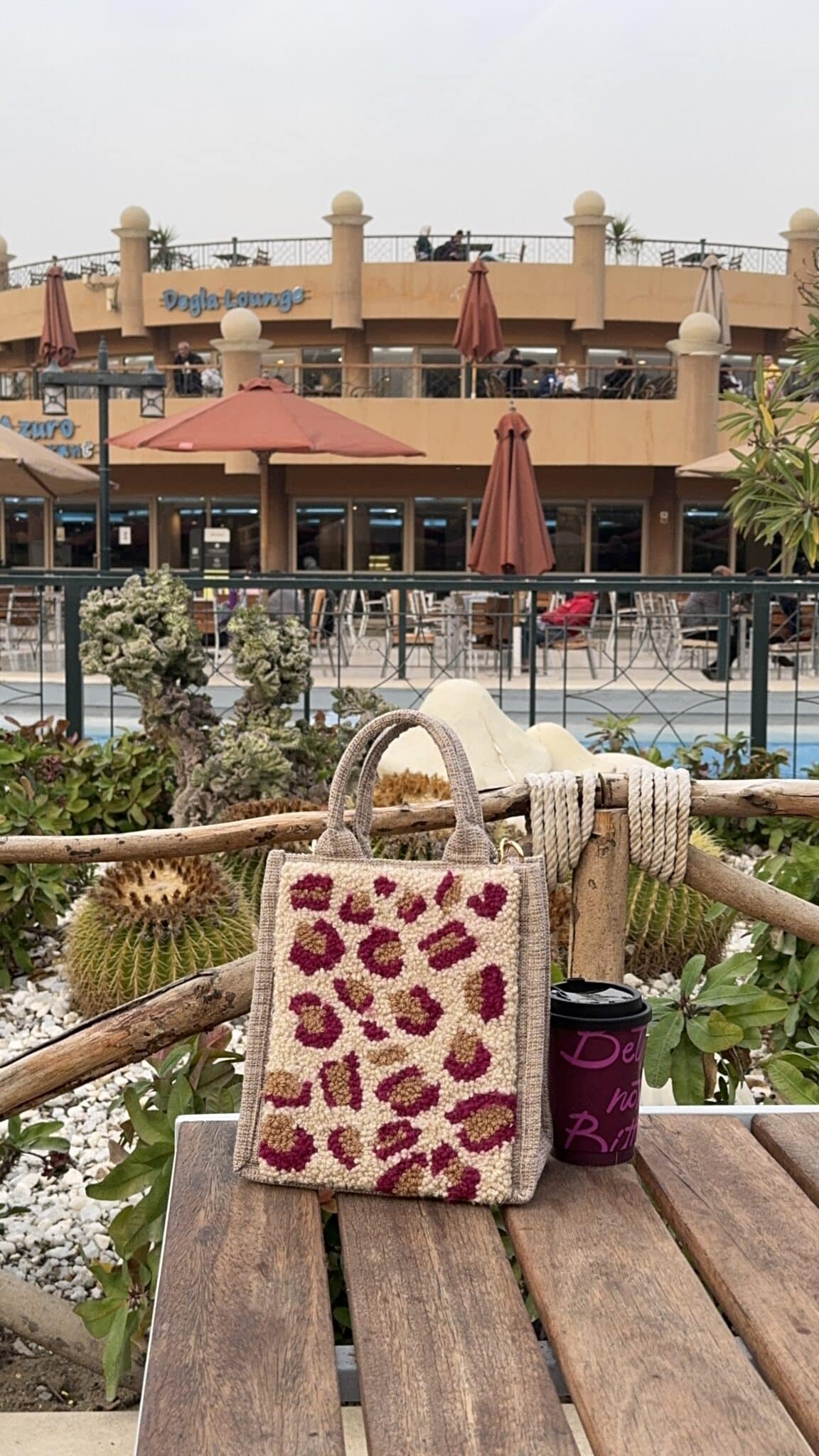 Tiger printer tufted jute bag 3 IMG 1776 scaled