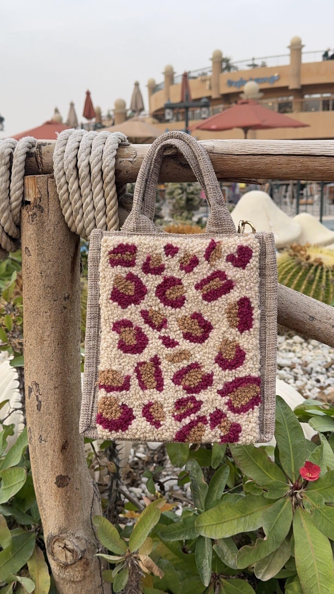 Tiger printer tufted jute bag 4 IMG 1811 scaled