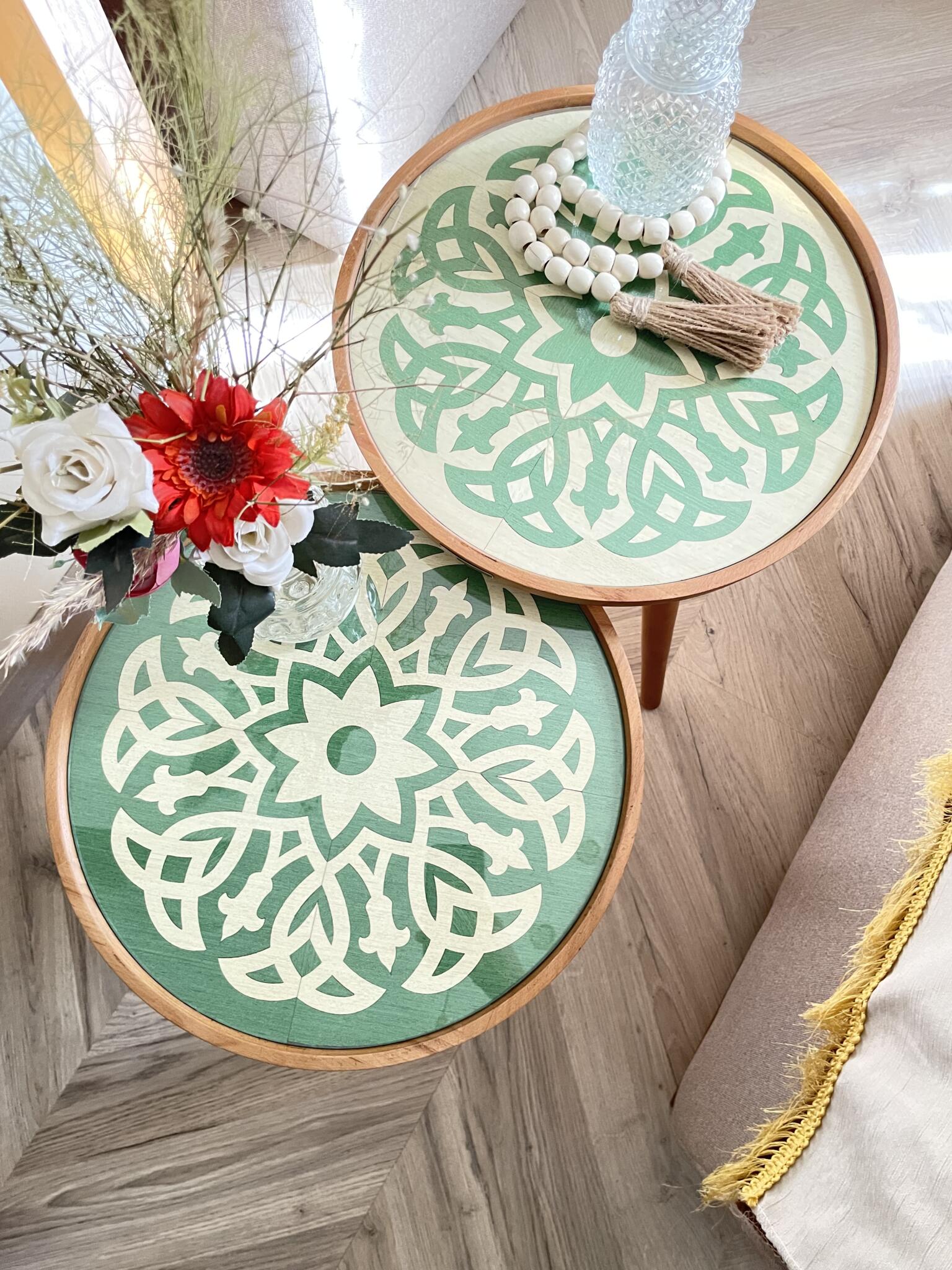 Charm tables 7 IMG 1874 scaled