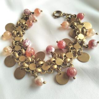 انسيال من أحجار العقيق والنحاس البيور