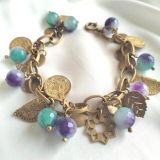 انسيال من أحجار العقيق والنحاس البيور