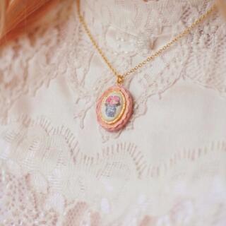 Vintage Bloom Necklace