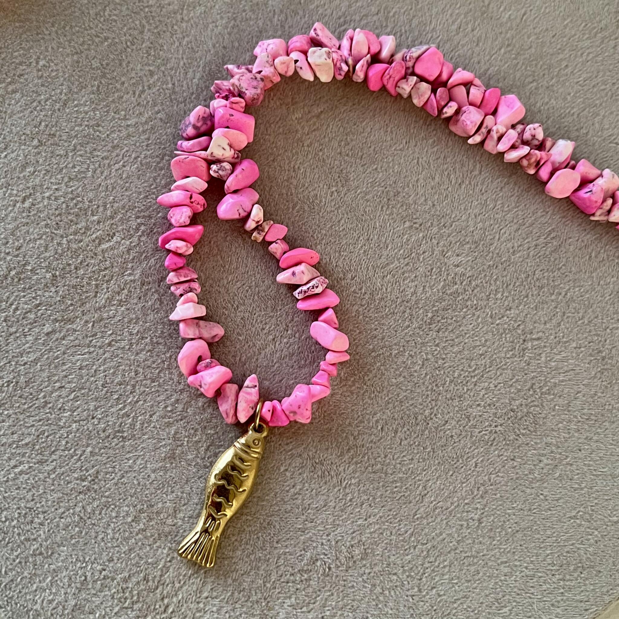 Hot pink golden fish necklace 3 IMG 5929 scaled