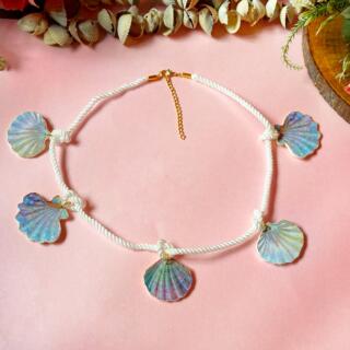 Opalescent Wave Choker
