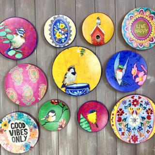 "Hello Spring" Wall Plates Collection