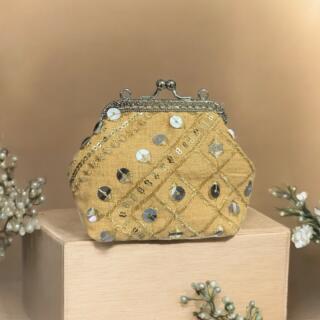 Dark beige mini pocket