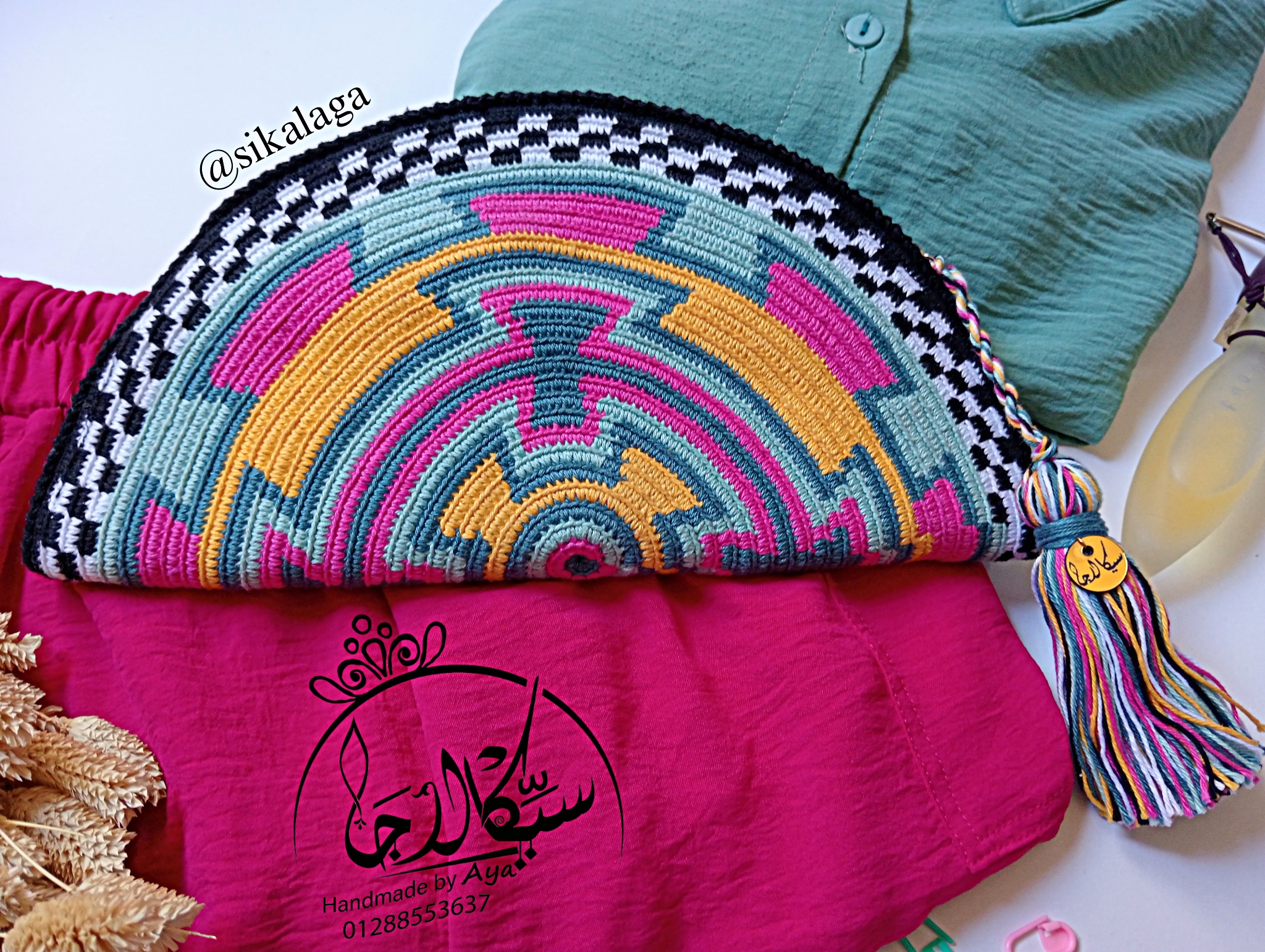 Crescent of happiness cutch 3 Crescent of happiness cutch