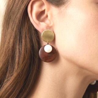 حلق من ا لخشب و الصدف