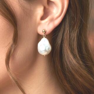 حلق من اللولي الابيض