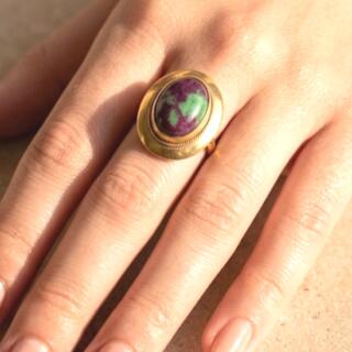 خاتم. من النحاس البيور. مقاس مفتوح وحجر من العقيق