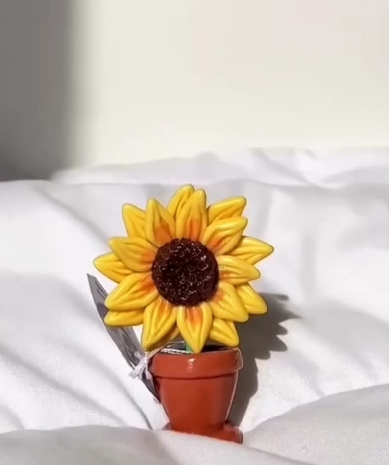 Sunflower desk decor 2 Sunflower desk decor