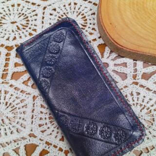 ميني بورتفيه جلد طبيعي بنقشه بسيطه كحلي غامق