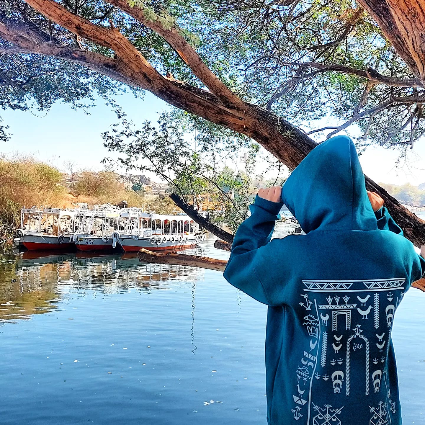 Hoodie 2 WhatsApp Image 2026 01 24 at 15.32.00 1