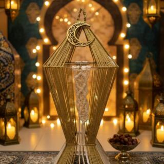 فانوس ٦٠سم مزيج من اللون البيج مع الذهبي مع معلقه هلال