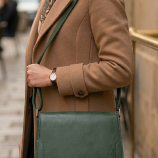 شنطه بيضاوي