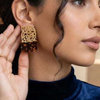 Earring brown فالله خير حافظا