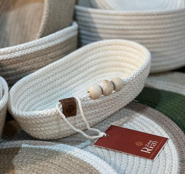 Oval basket 1 Oval basket