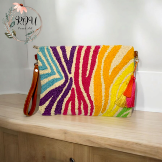 Spectrum Waves Clutch