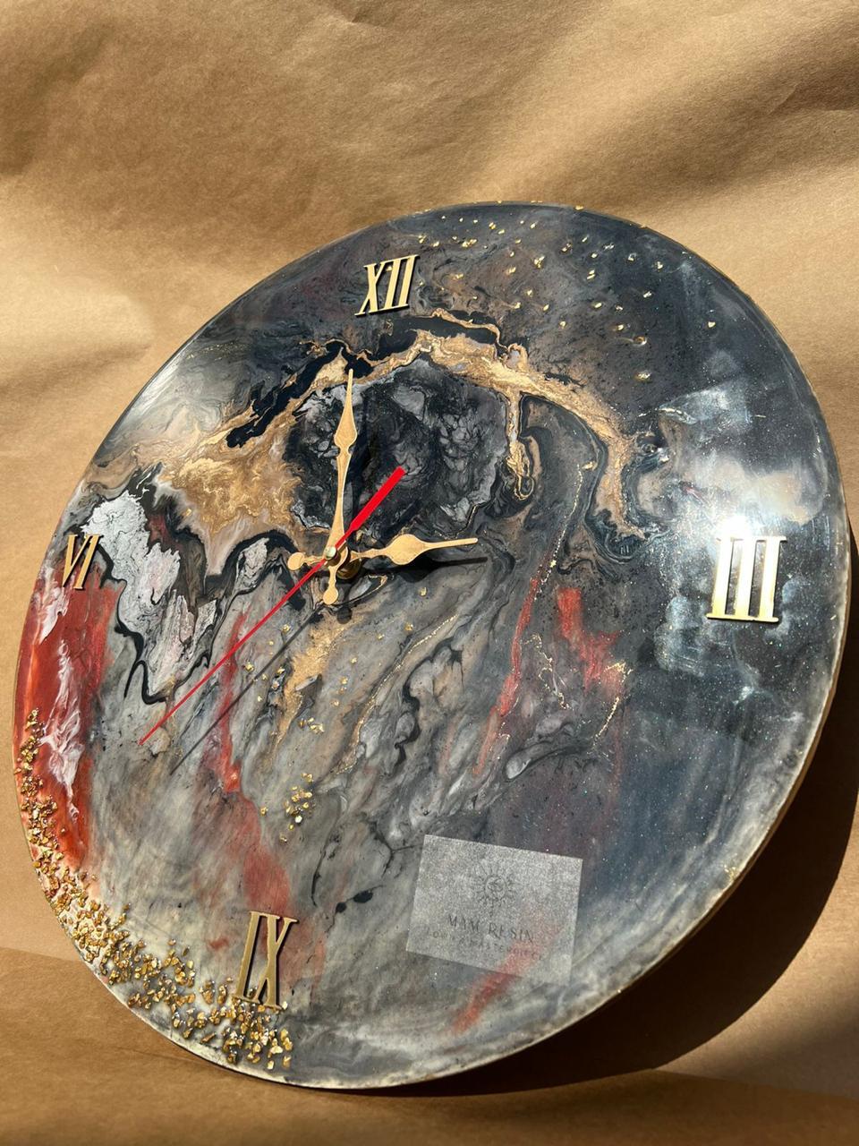 Multi-color Resin Clock 3 e291188a 74fd 44cc a27a 8d63815c639c