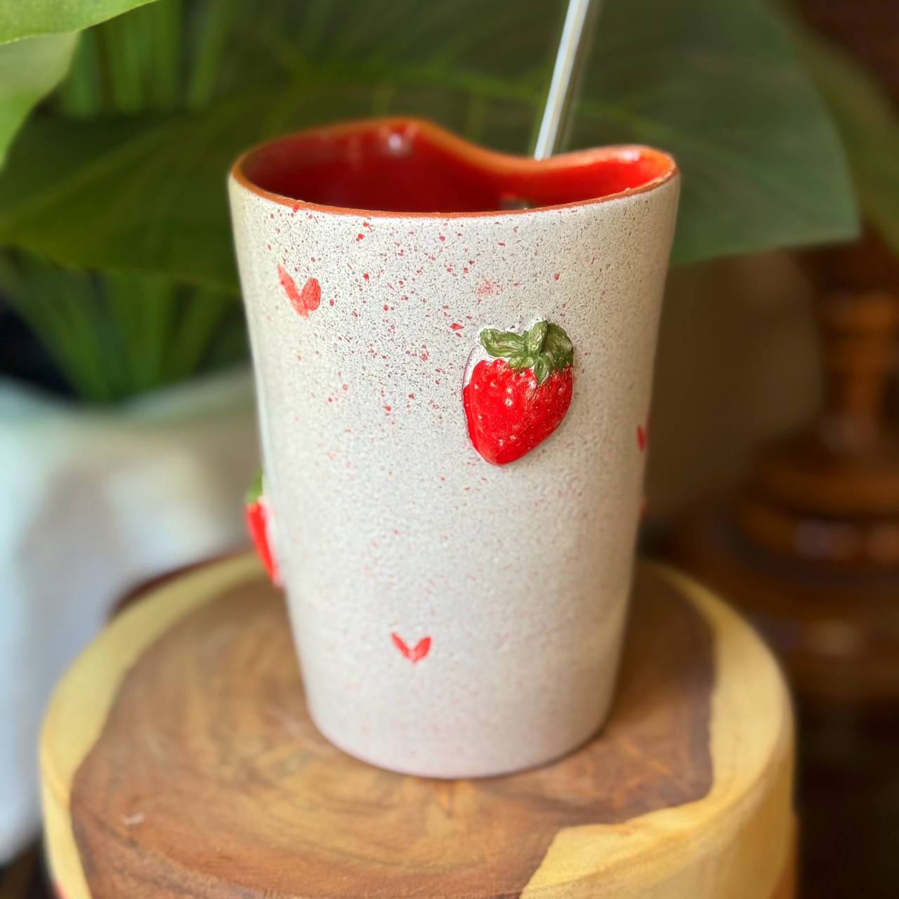 strawberry straw cup 2 photo 2025 05 13 01 09 46