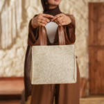 Linum square beige bag