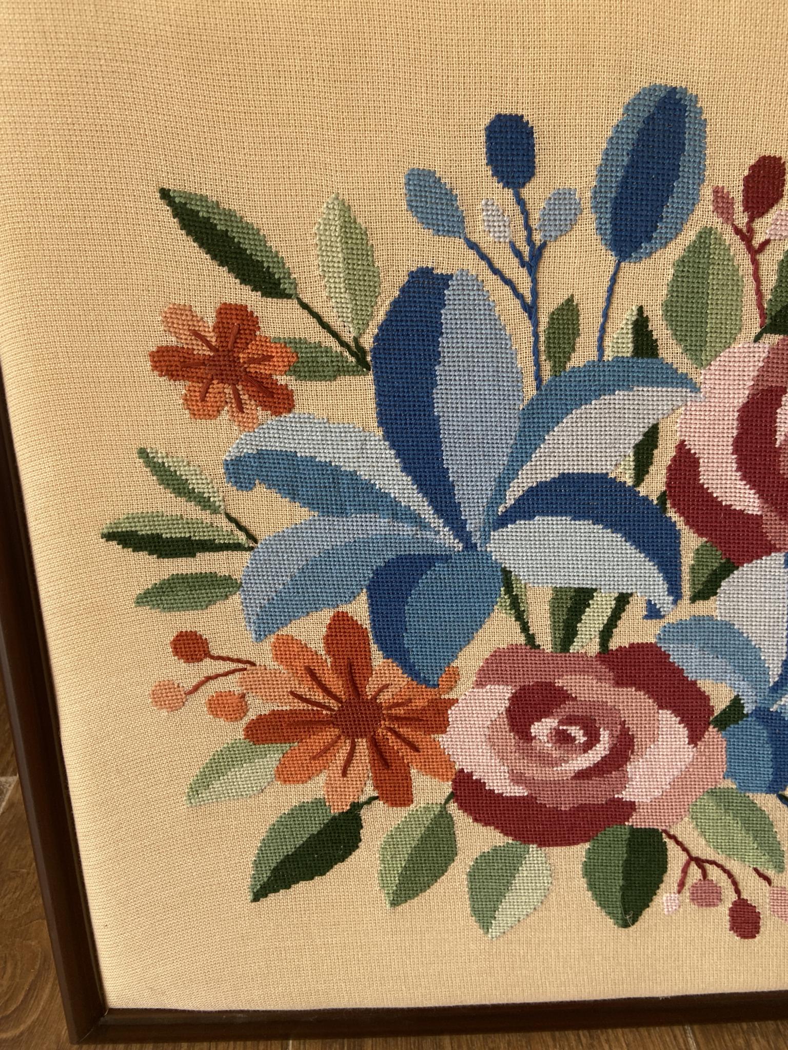Square Handcrafted Floral Colored Tableau 3 IMG 0754 scaled