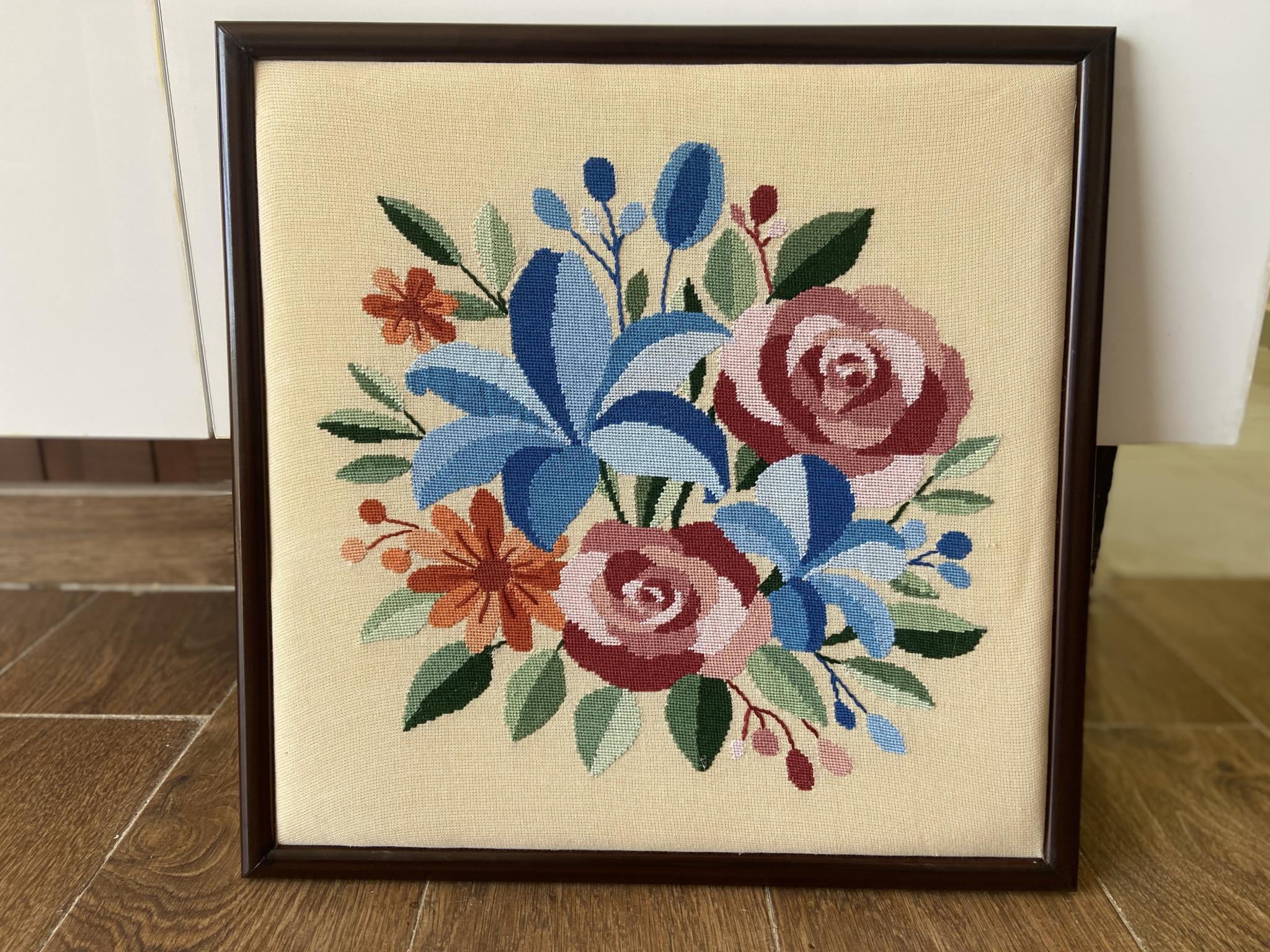 Square Handcrafted Floral Colored Tableau 2 IMG 0756 scaled