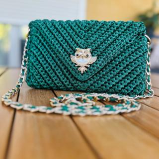 Emerald Owl Crochet Clutch