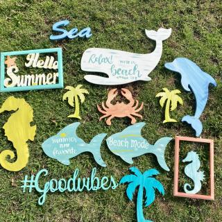 Hello Summer Wall Decor