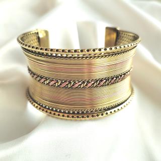 اسورة. من النحاس.البيور الاصفر والاحمر. موديل. سيناوي