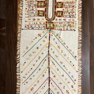 Siwi Embroidered Handwoven Linen Runner