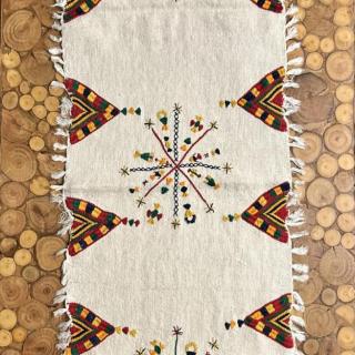 Siwi Embroidered Handwoven Linen Runner